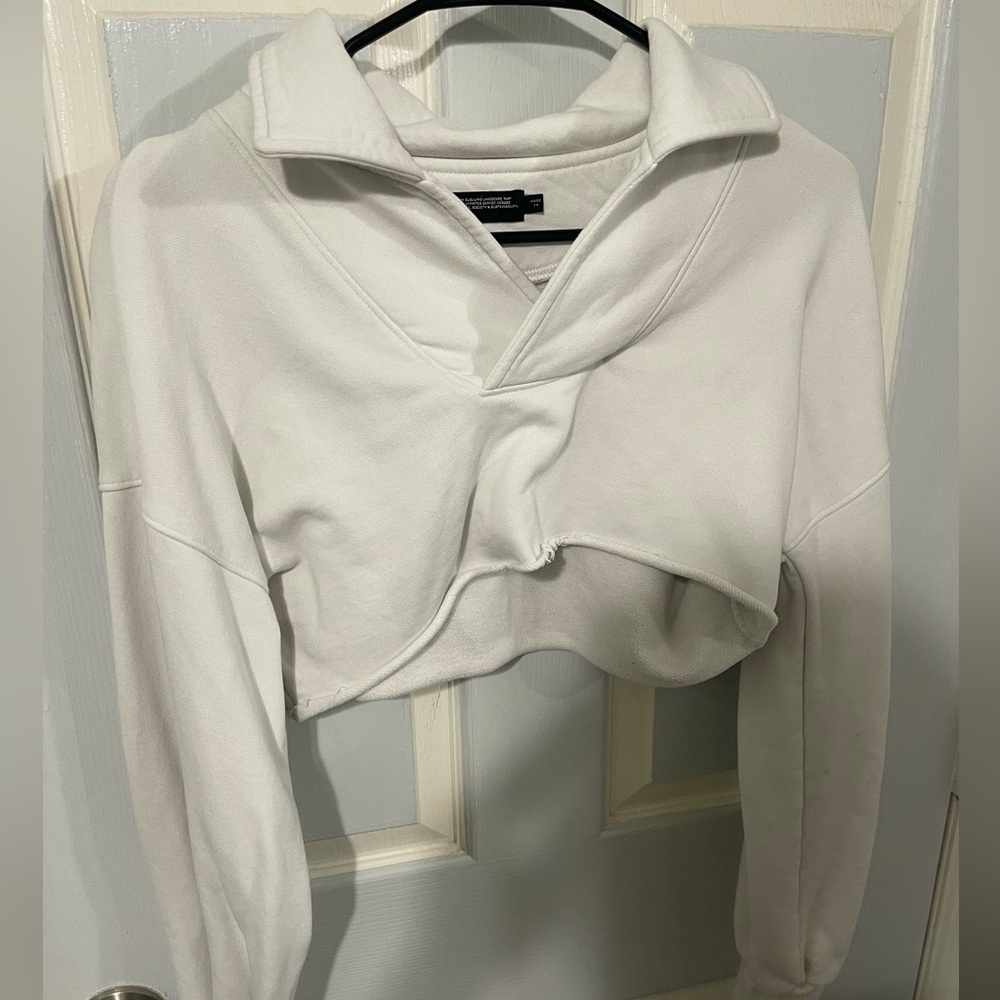 White cropped Crewneck